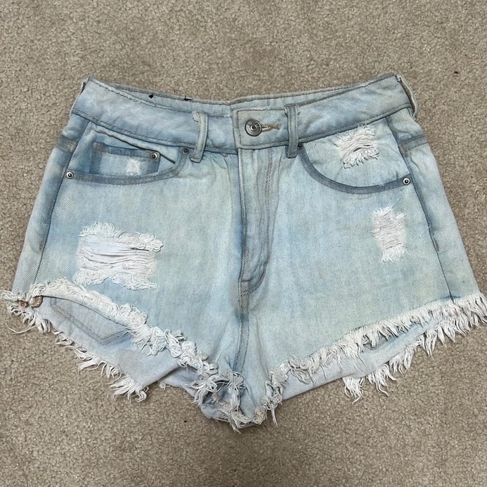 Light wash High Waisted Jean Shorts